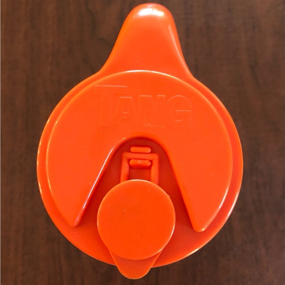 Vintage (1970s) TANG Pitcher with Orange Lid and 2 Glasses - Picture 3 of 5